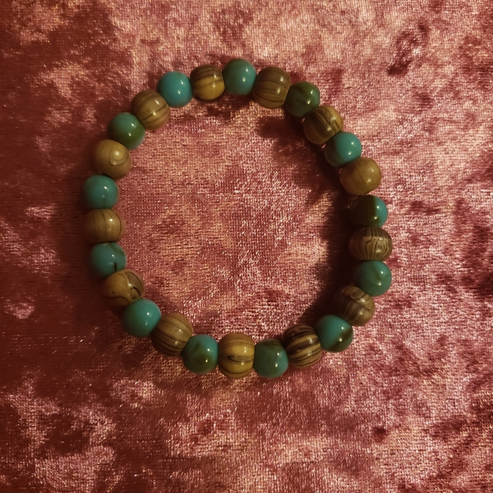 Friendship braclets - Picture 3 of 3